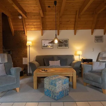 With 1 Bedroom بيت للعطل Wurster Nordseekuste